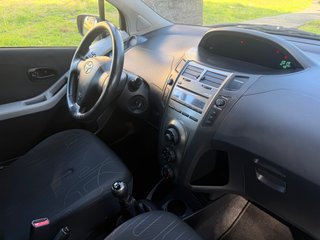 Toyota Yaris 2010 1.0.Etiquet C.Transferencia.Gtia