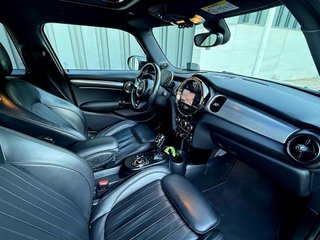 MINI Coupé s John Cooper works 2022