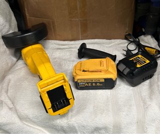 Radial Dewalt 18V con Batería 20V 6.0Ah