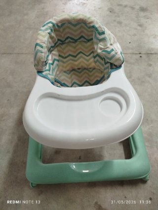 Tacatá para bebé con asiento acolchado
