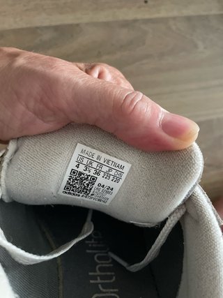 Zapatillas Adidas Campus Grises y Blancas