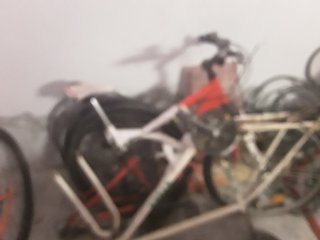 Bicicleta de montaña y piezas
