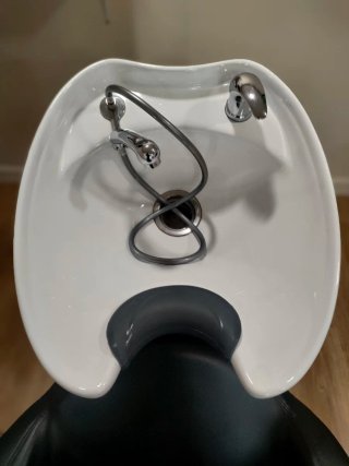 Mobiliario Peluquería (Lavacabezas y espejos)