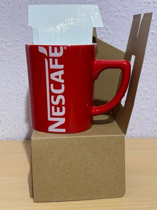 Taza Nescafé Roja