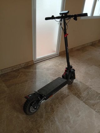 Patinete Eléctrico Casi Nuevo