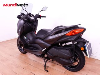 YAMAHA X-MAX 300