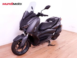 YAMAHA X-MAX 300