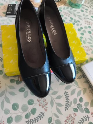 Zapatos Pitillos piel negros tacón T.39
