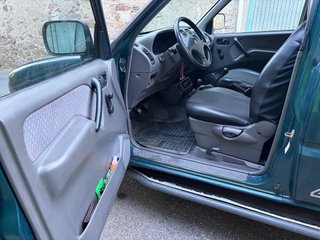 Nissan Terrano II 1995