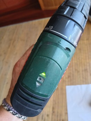 Mini atornillador Bosch+cargador.