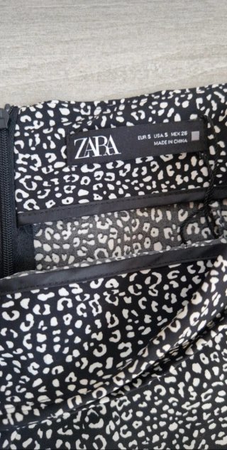 Falda Zara Animal Print Talla S