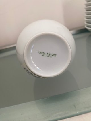 Jarro Vista Alegre em Porcelana Branca