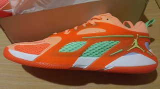 Zapatillas Jordan Talla 47 Naranja y Rosa