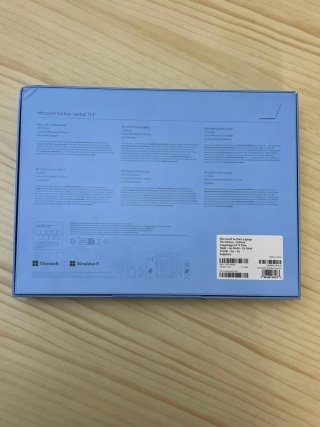 Microsoft Surface laptop 7th Snapdragon X Elite