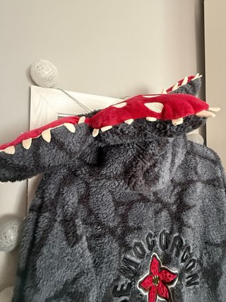 Pijama Demogorgon Primark Talla M
