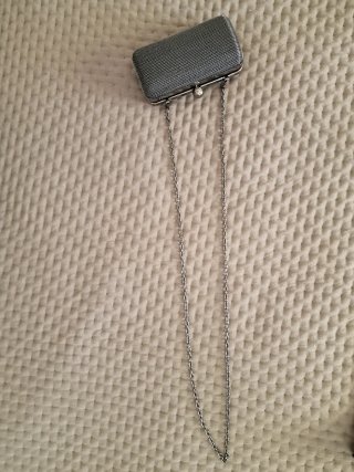 Bolso de mano Parfois negro y plateado