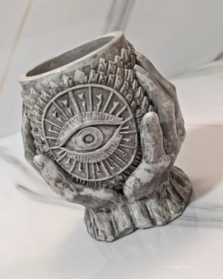 Vaso Scultura Mano Occhio Onniveggente Ornamento