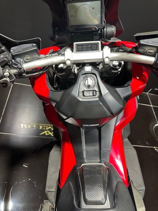 XADV 750 DESDE 168€/MES