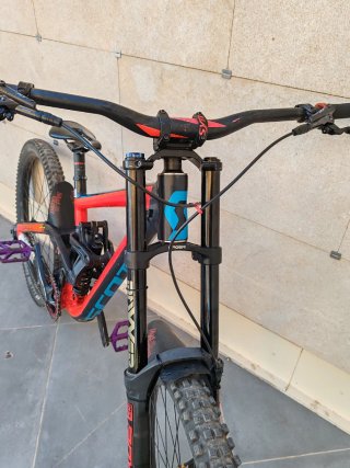 Bici DH Scott Gambler