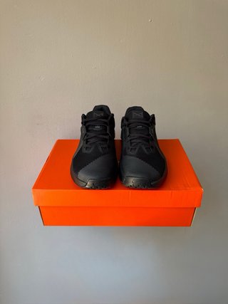 Nike Metcon 10 Triple Black Anthracite [39]