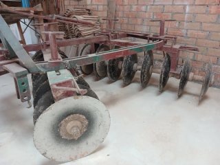 Grada de discos agrícola