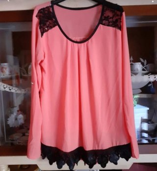 Camicetta donna con pizzo nero