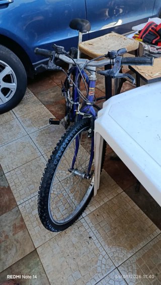 Bicicleta infantil azul