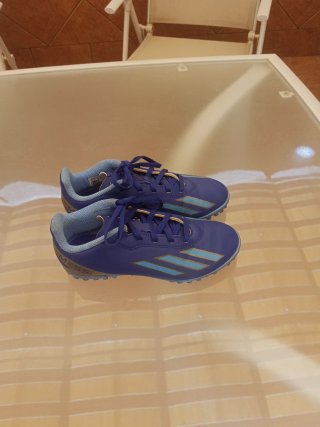 Botas de fútbol sala Adidas azules talla 34