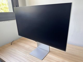 Monitor Samsung 27 5K S9 ViewFinity Camara, WiFi