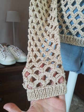 Maglia estiva traforata fatta a mano handmade