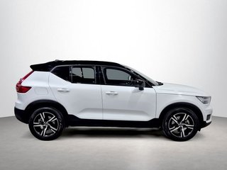 Volvo XC40 2.0 B3 G R-Design Auto