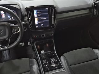 Volvo XC40 2.0 B3 G R-Design Auto