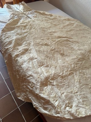 Vestido de novia beige talla 38