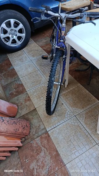 Bicicleta infantil azul