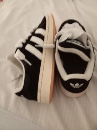 Zapatillas Adidas niño negras y blancas