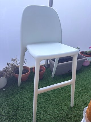 Silla alta blanca Ikea como nueva