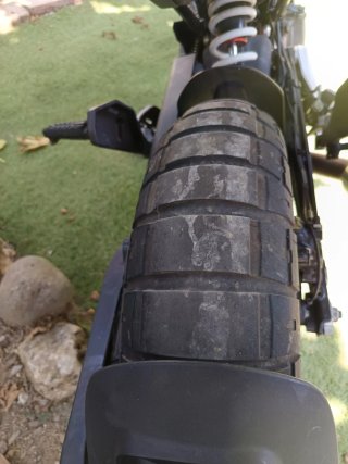 Husqvarna Svartpilen 401 Negra/Plata