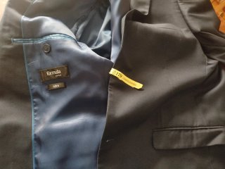Traje de chaqueta azul marino
