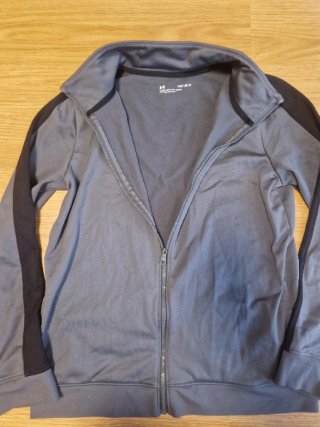 Chándal Under Armour gris niño Talla L