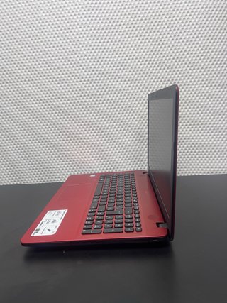 Portátil Asus i3 Rosso