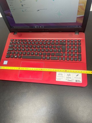 Portátil Asus i3 Rosso