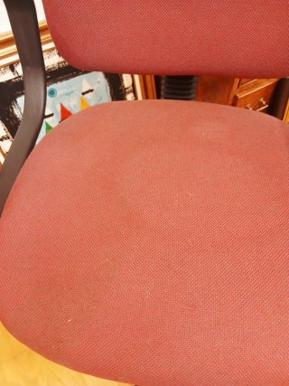 Silla de escritorio giratoria con apoya brazos