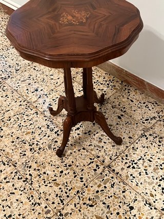 Mesa auxiliar madera maciza clásica