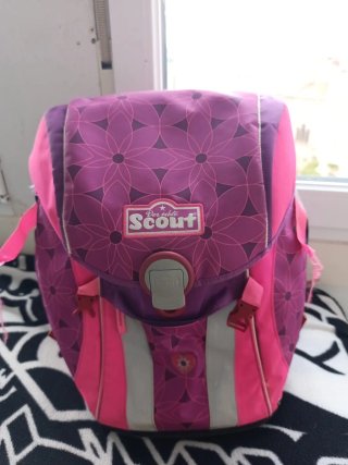 Mochila escolar Schulranzen morada y rosa