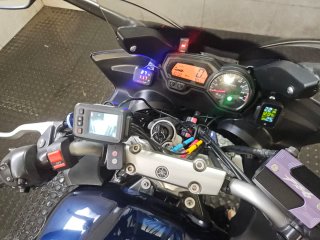 Yamaha FZ6 Fazer Azul y Negra