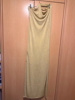 Vestido de invitada amarillo