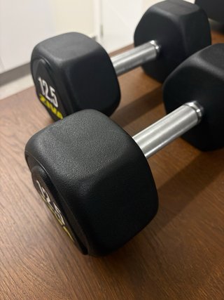 2 Mancuernas hexagonales ZIVA 12.5 kg nuevas.