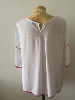 Blusa MaElla bordada blanca talla S