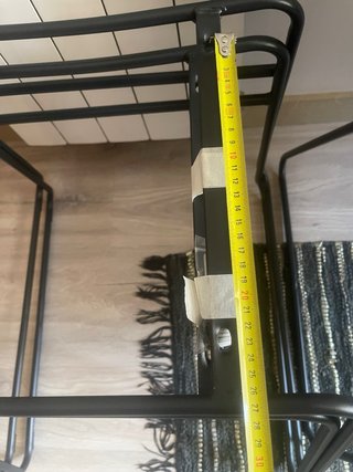 Estructura de silla metálica negra