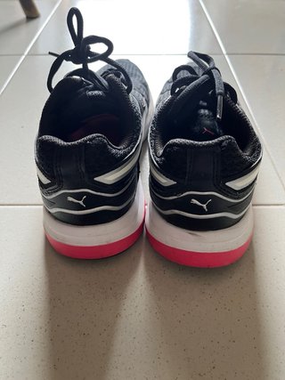Scarpe da ginnastica Puma donna nere e rosa